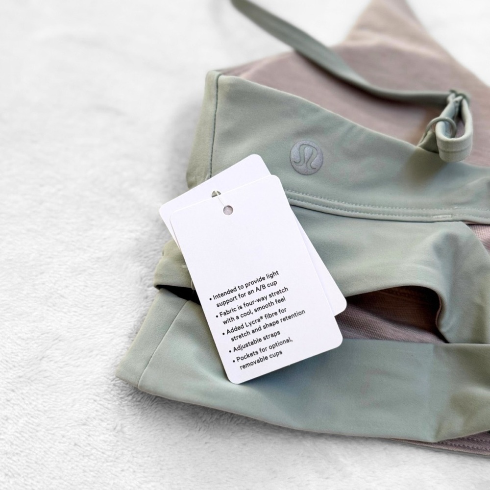 NWT Lululemon V-Neck Crossover Underband Bra – Jade Green – Size 6 - Picture 3 of 8